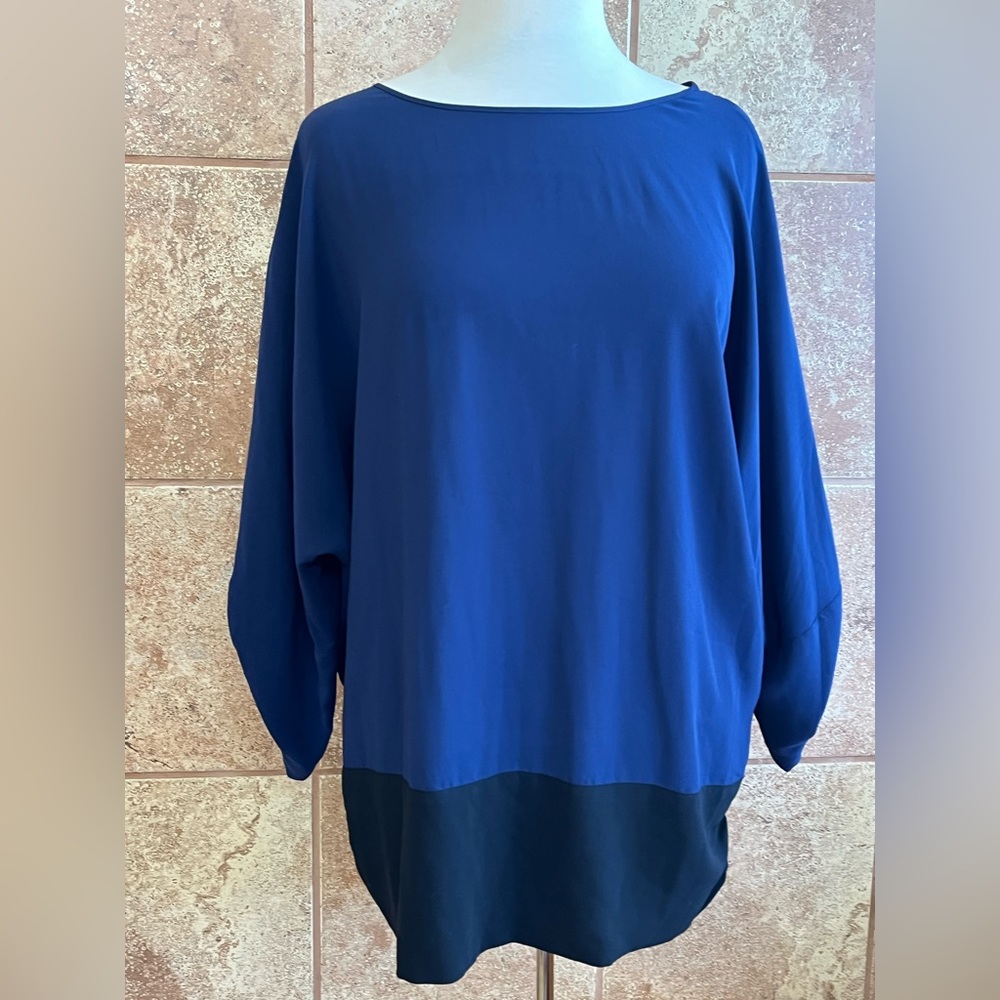 Chico’s Blue & Black Dolman Tab Sleeve Top Size 3
